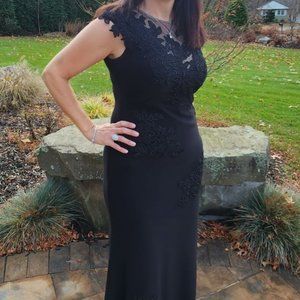 Black Xscape Evening Gown size 8